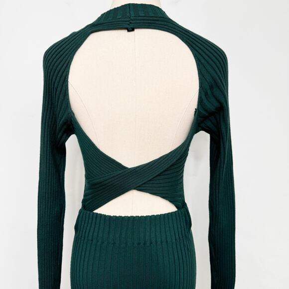 Lulu's Cozy Twist Seater Dress Green Twist Back Midi Stretchy Cocktail Size M - Picture 6 of 11